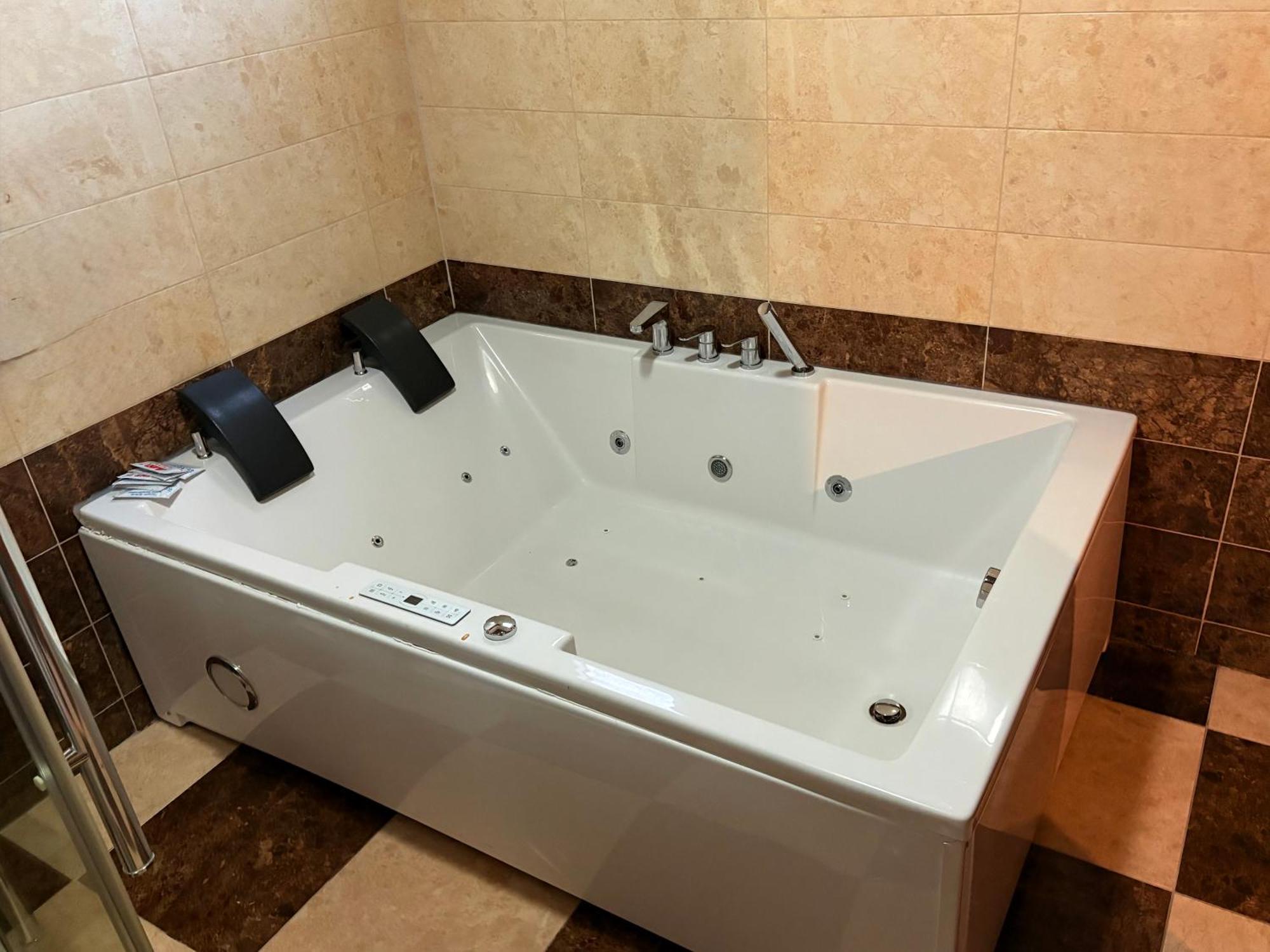 Hotel Europa 92 フェリザイ エクステリア 写真